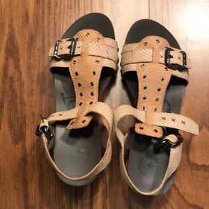 OTBT sandals